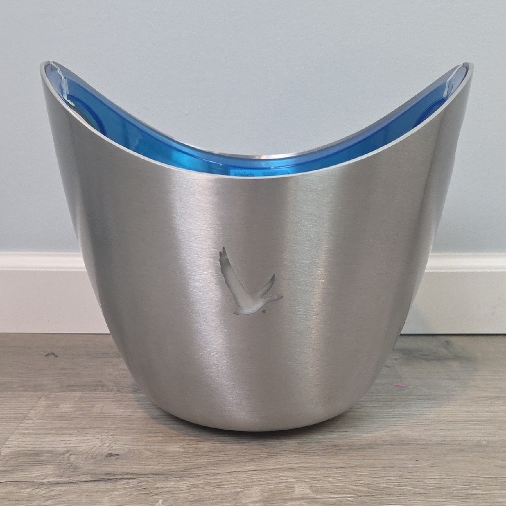2013 Grey Goose LED Lighted Ice Bucket Bottle Holder Barware